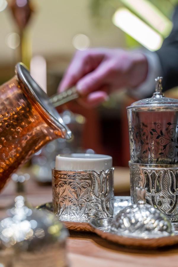 Mercure Trabzon Hotel Екстериор снимка Turkish coffee being served