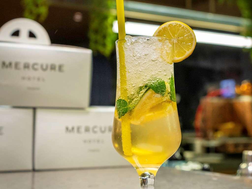 Mercure Trabzon Hotel Ресторант снимка A lemon and mint cocktail